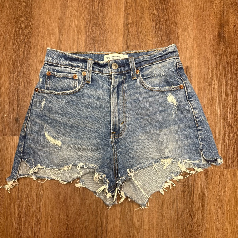 Abercrombie‎ & Fitch The Cut Off Short High Rise Woman 24 Distressed Curve Love